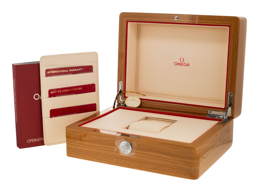 Omega Planet Ocean 215.30.46.51.99.001 Image 5